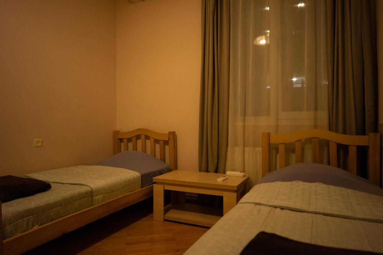 Guesthouse Hillside Tbilisi Bagian luar foto