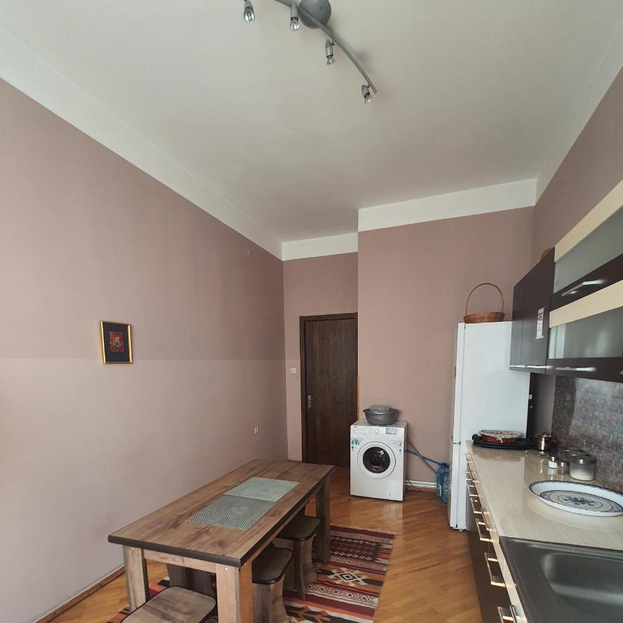 Guesthouse Hillside Tbilisi Bagian luar foto