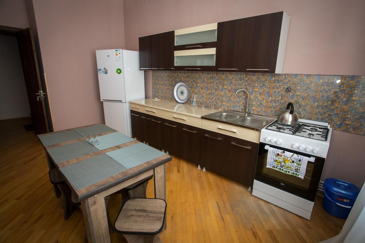 Guesthouse Hillside Tbilisi Bagian luar foto