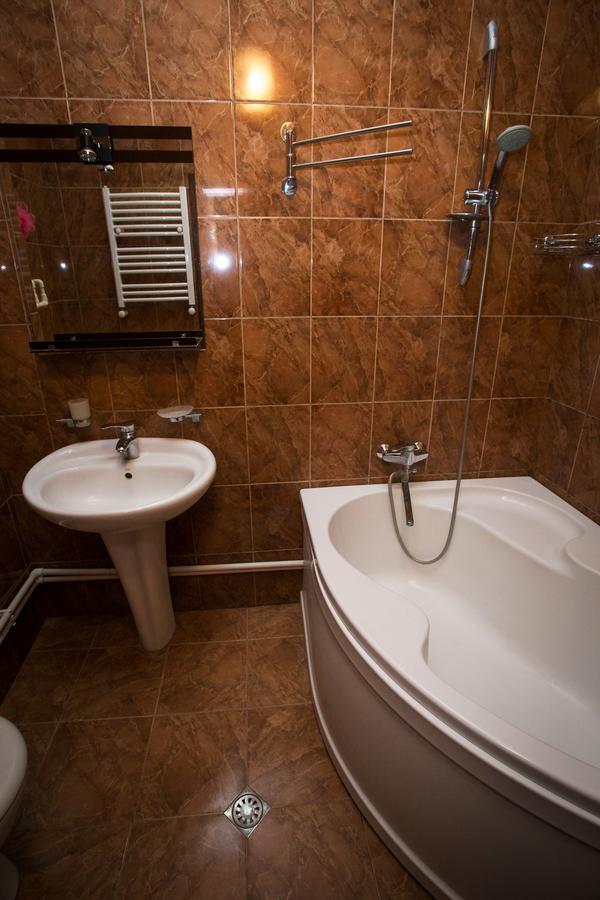 Guesthouse Hillside Tbilisi Bagian luar foto